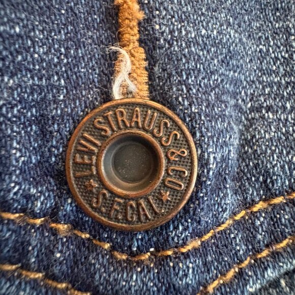 Levis Vintage Denim Capris Size 14 Mid-Rise Blue Jeans Rolled Hem Levi Strauss C - Picture 5 of 9
